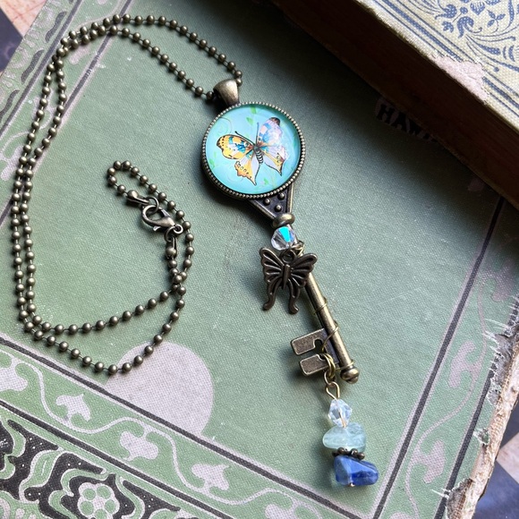 Handmade Butterfly Glass Cabochon Skeleton Key Pendant Necklace - Picture 11 of 13